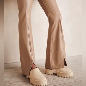 Jeffrey Campbell Bae Platform Mules - Sea salt - size 8